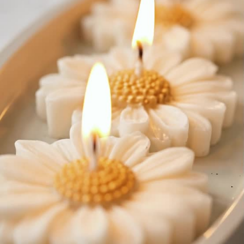 Świeca sojowa handmade w gipsie polimerowym – stokrotki | zapach bergamotki i magnolii | wiosenna świeca 400 g