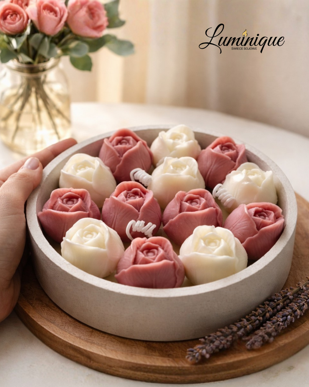 Świeca sojowa handmade Bukiet kwiatów w gipsowej misie